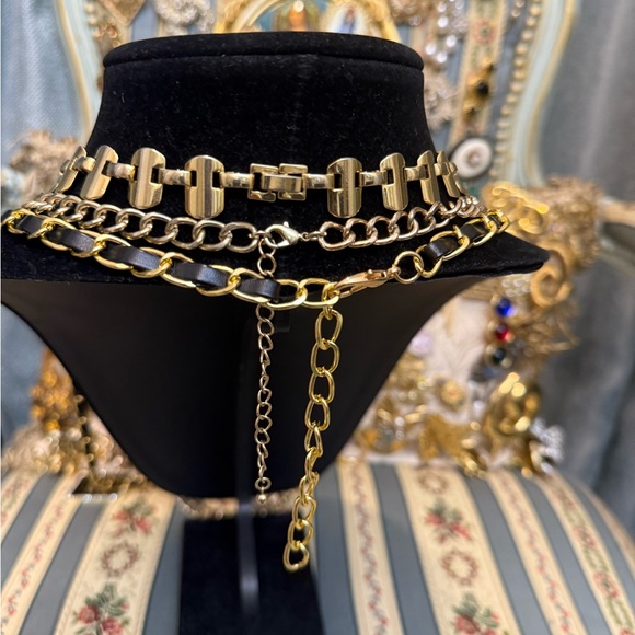 Gold and Black Statement Necklace Set - Picture 8 of 10